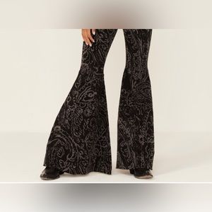 ♥️HOST PICK! ♥️ NWT Free People Bell Bottom Jeans 😎 SZ 24